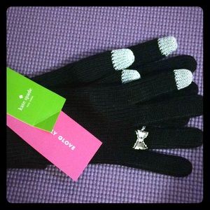Kate Spade Touchscreen friendly gloves
